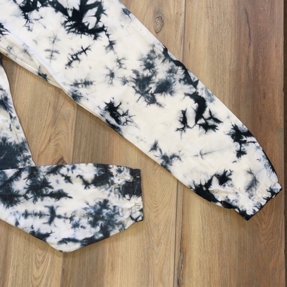 🌴🔆PJ SALVAGE- TIE DYE BLACK SWEATPANTS 🔆🌴 - Picture 5 of 8